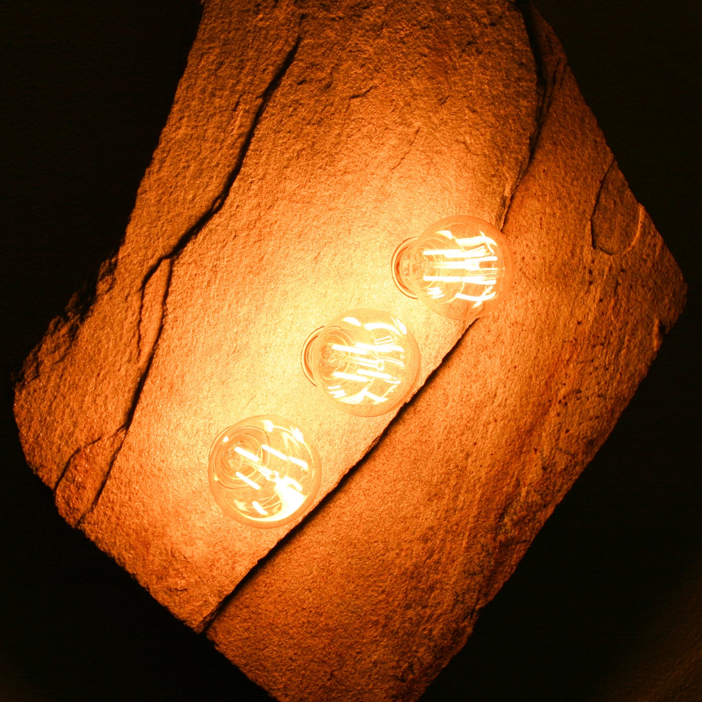 Lichtstück #001 - Riesige Goldgneisplatte in vollendeter Ästhetik