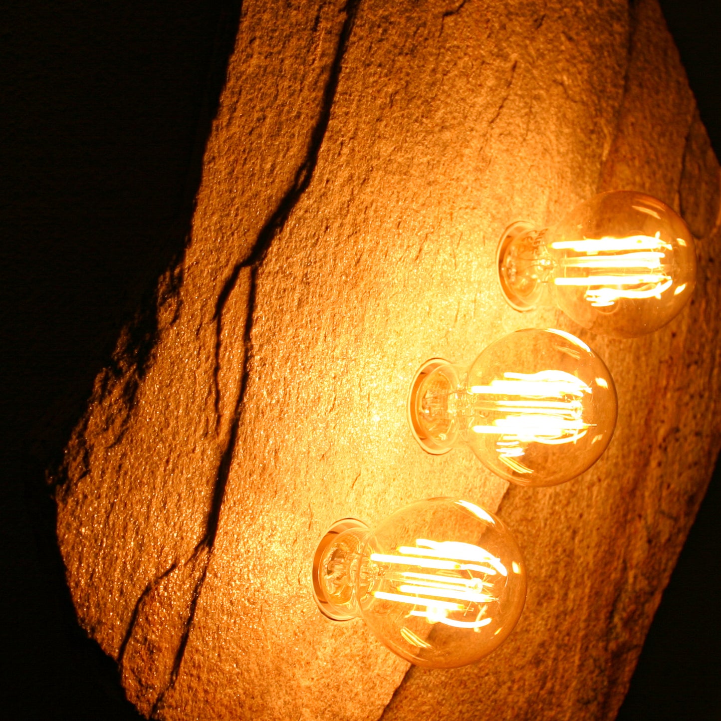 Lichtstück #001 - Riesige Goldgneisplatte in vollendeter Ästhetik