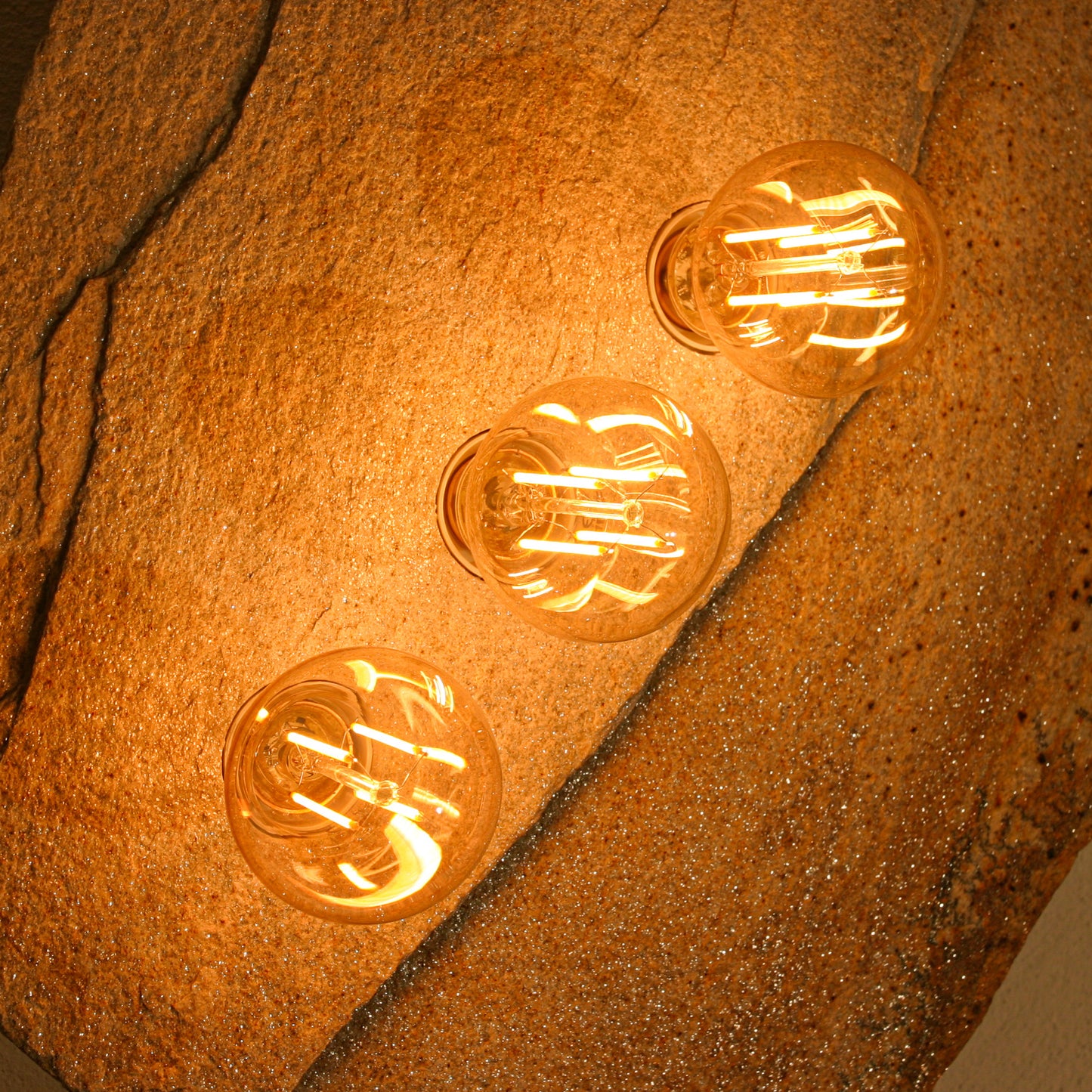 Lichtstück #001 - Riesige Goldgneisplatte in vollendeter Ästhetik