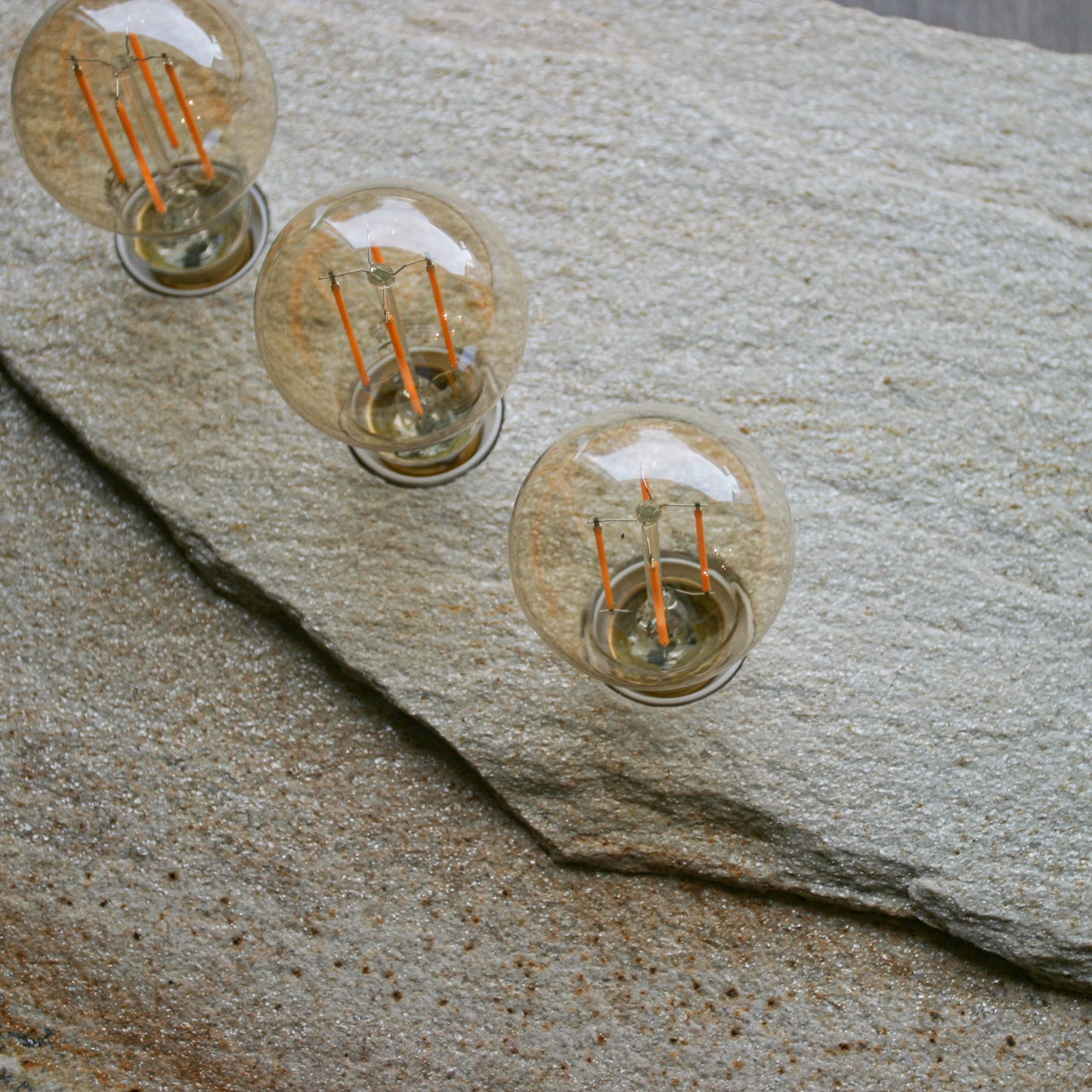 Lichtstück #001 - Riesige Goldgneisplatte in vollendeter Ästhetik