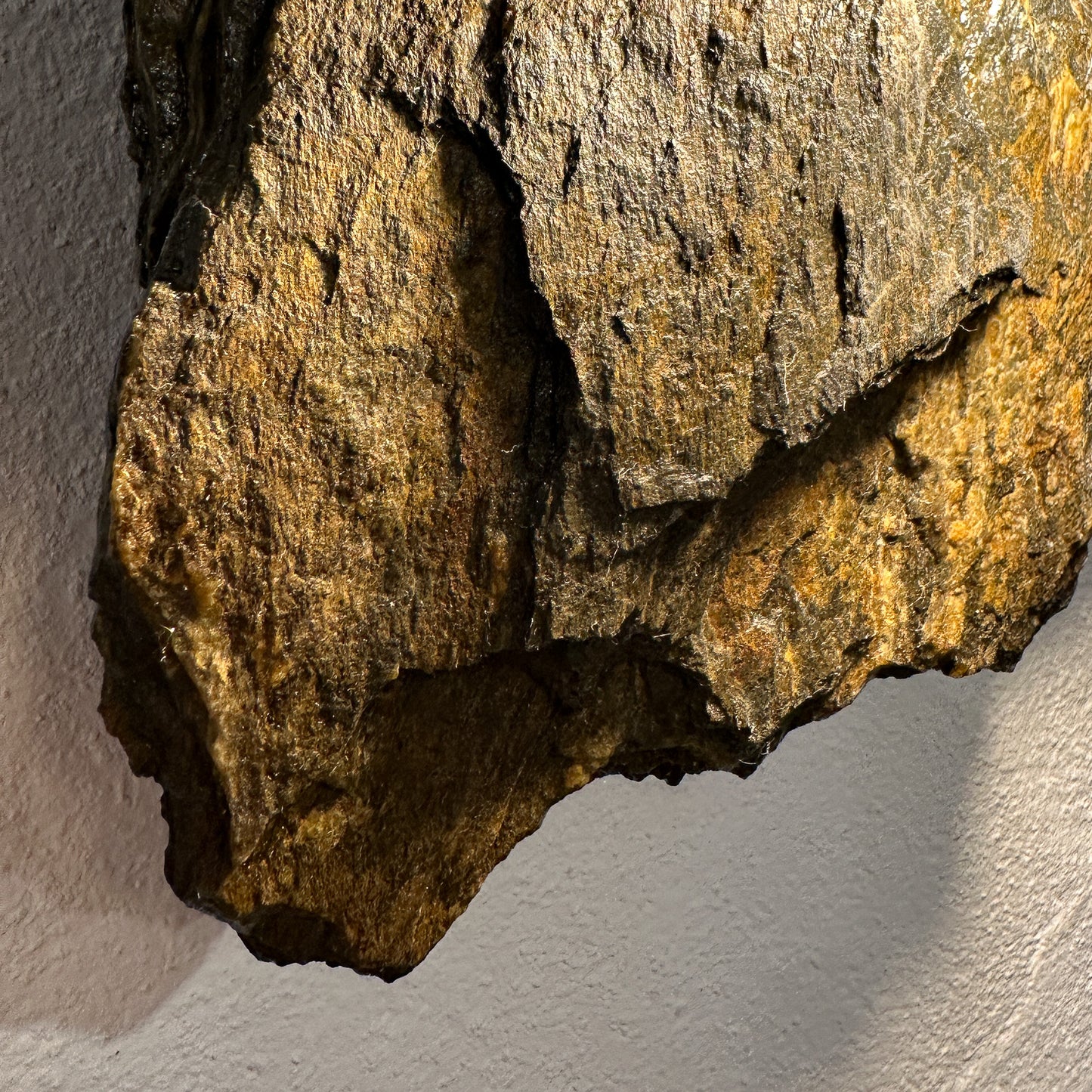 Lichtstück #008 - Schwebende Schieferplatte