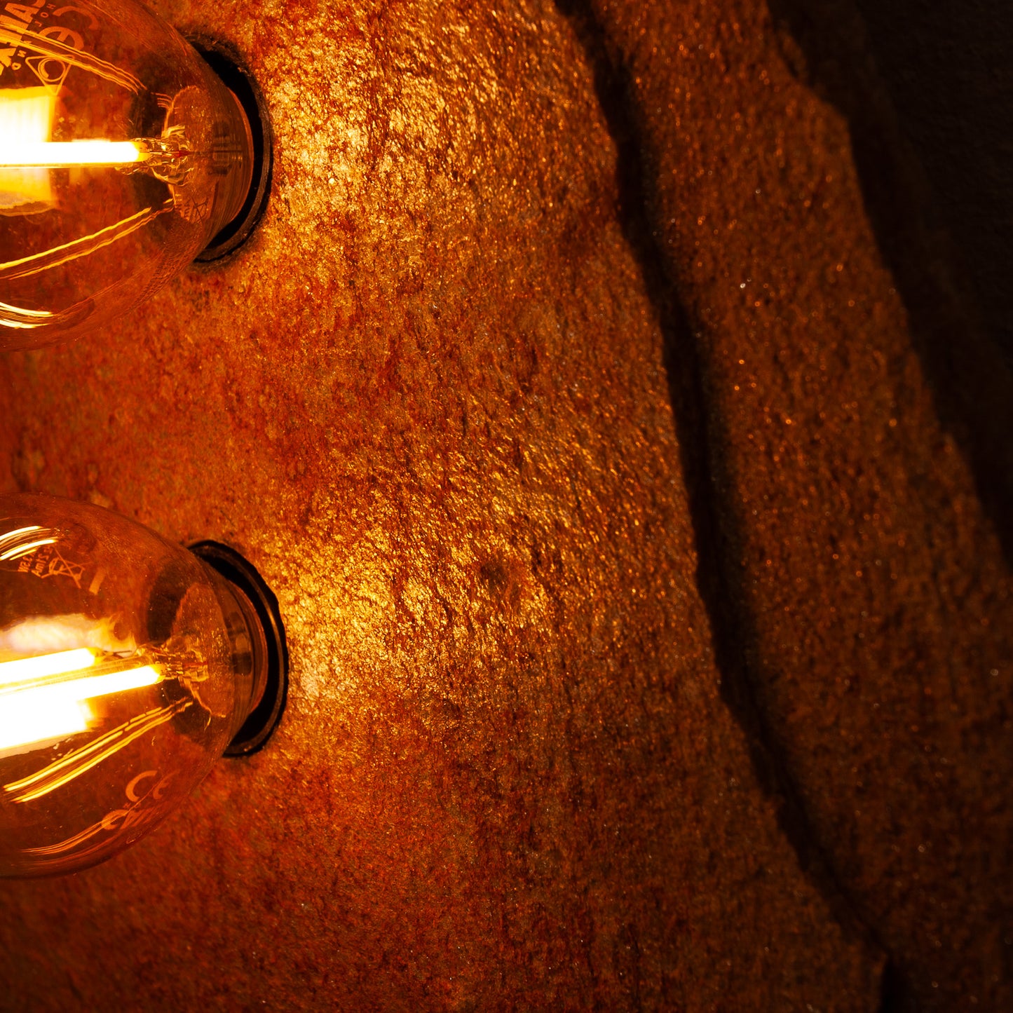 Lichtstück #011- Eine Goldgneisplatte wie ein Skalpell