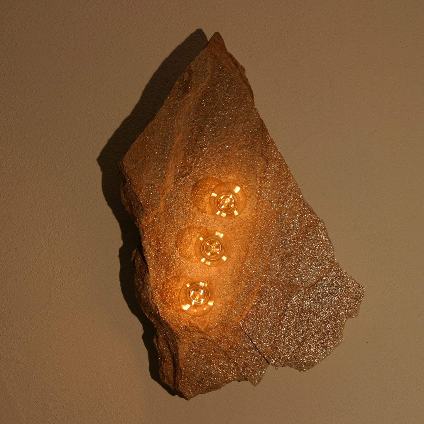 Lichtstück #012 - Große, herrlich zerklüftete Goldgneisplatte