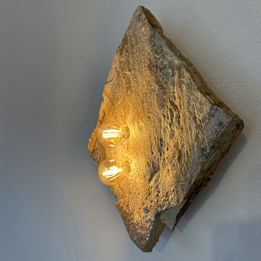 Lichtstück #014 - Kleine, traumhaft schön gefärbte Goldgneisplatte