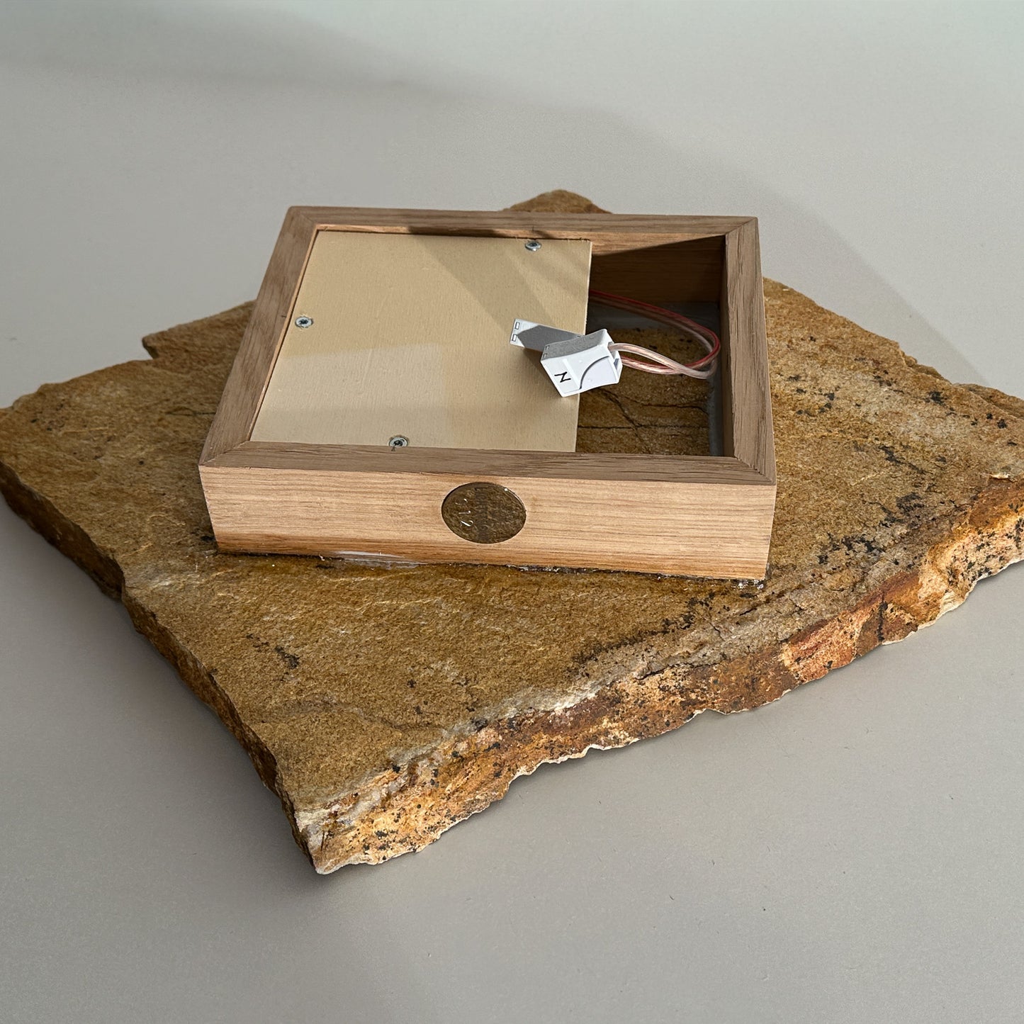 Lichtstück #014 - Kleine, traumhaft schön gefärbte Goldgneisplatte