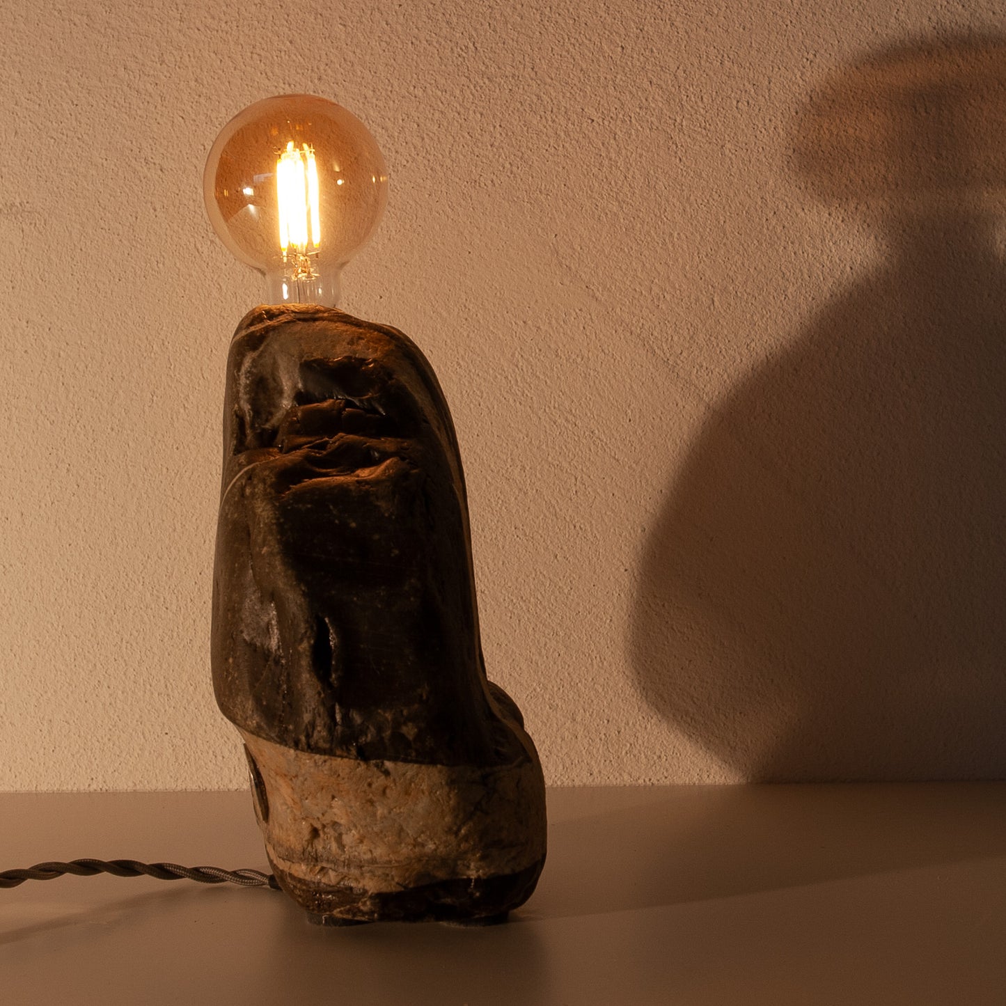 Lichtstück #016 - The Sailboat – ein Segelboot aus Stein
